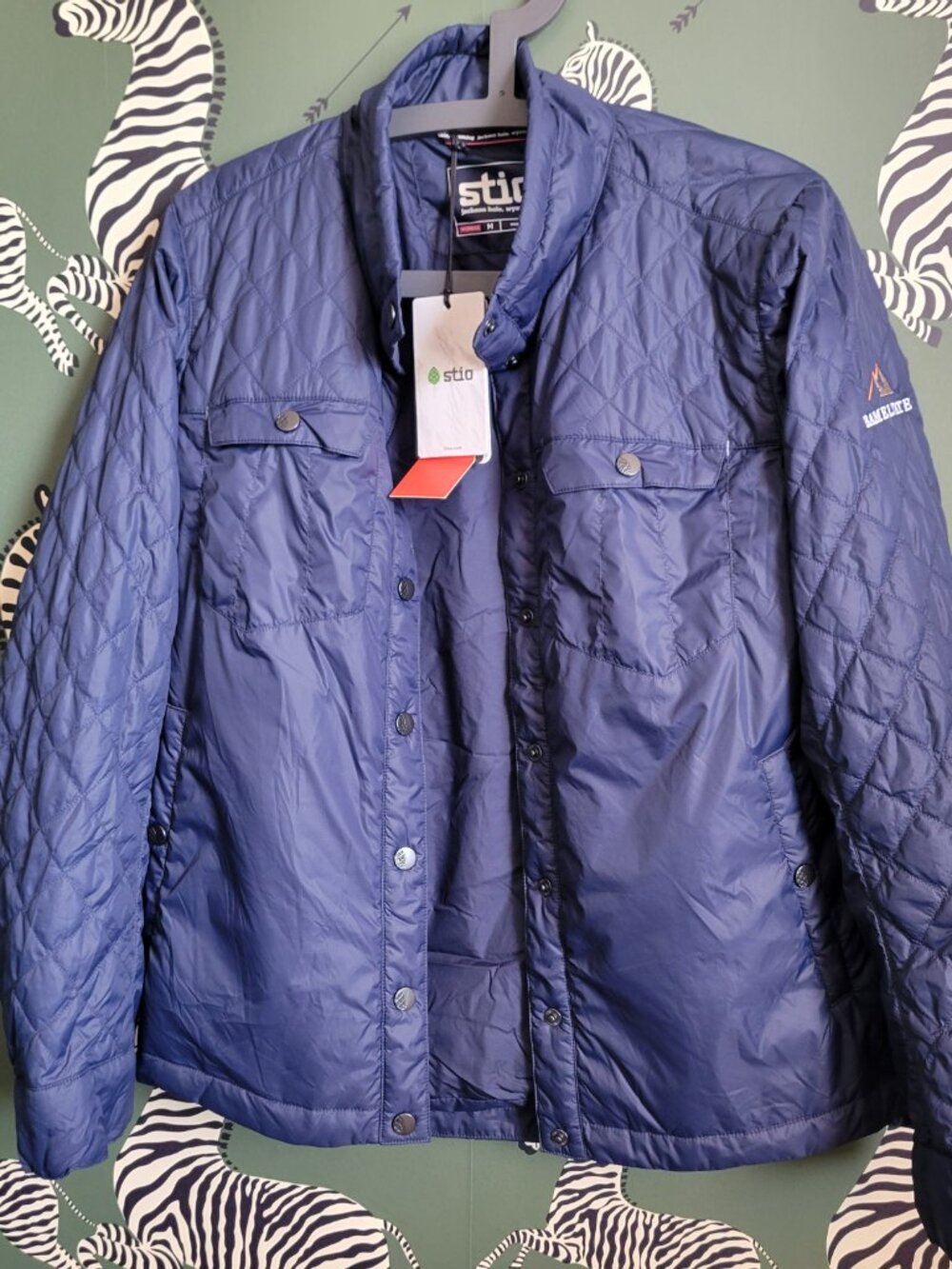 NWT Stio Women's Skycrest Snap Shirt Quilted Jacket Medium Navy Blue Back Logo
